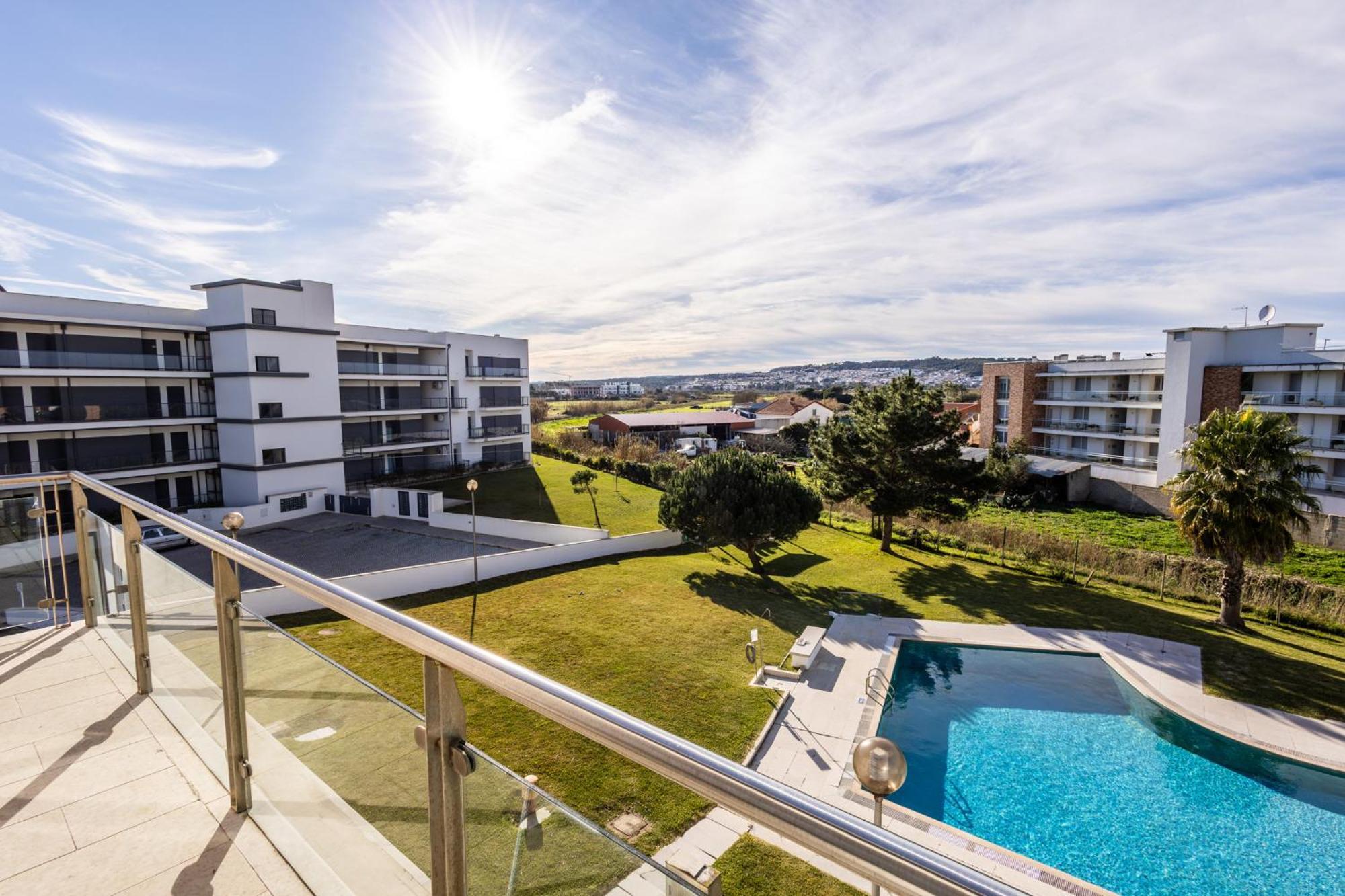 Ferienwohnung Estrela Do Mar São Martinho do Porto Exterior foto